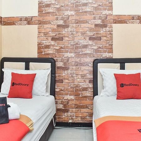 Reddoorz At Omah Wetan Sawojajar Malang Hotel Eksteriør billede